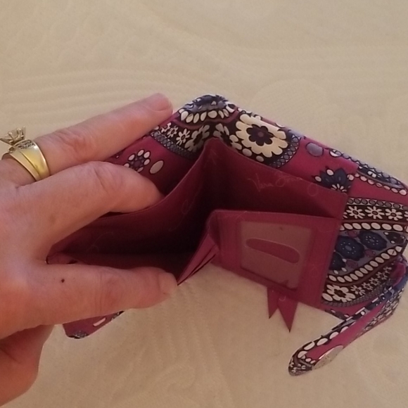 Wallet - Picture 4 of 7